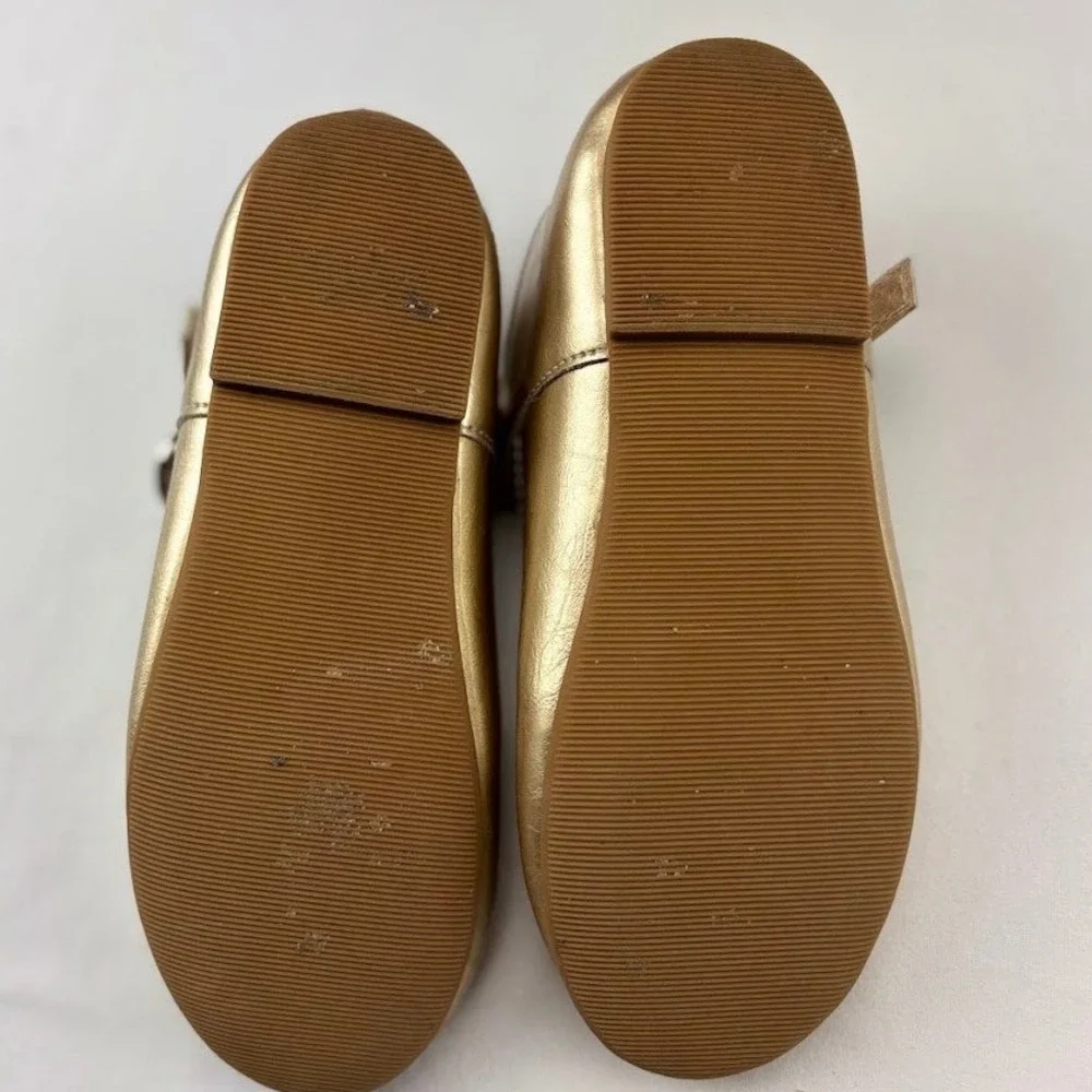 Tegeerk Girls Sz 12  Mary Jane Flats Gold Buckle‎ Strap Scalloped Trim Metallic